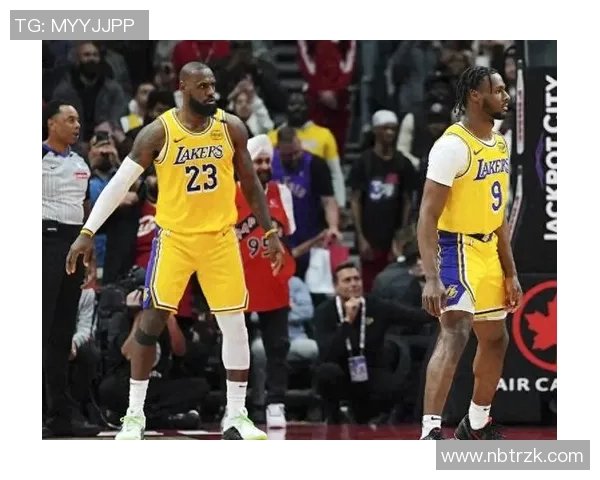 湖人主帅称詹姆斯状态回升，球队拟调整战术布局以应对季后赛